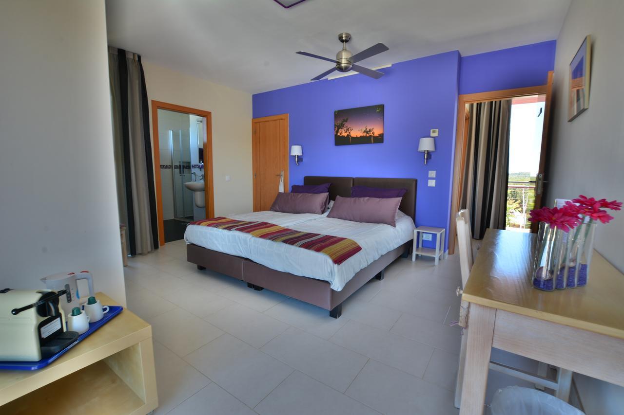Bed And Breakfast Cas Al Cubo 塔维拉 外观 照片