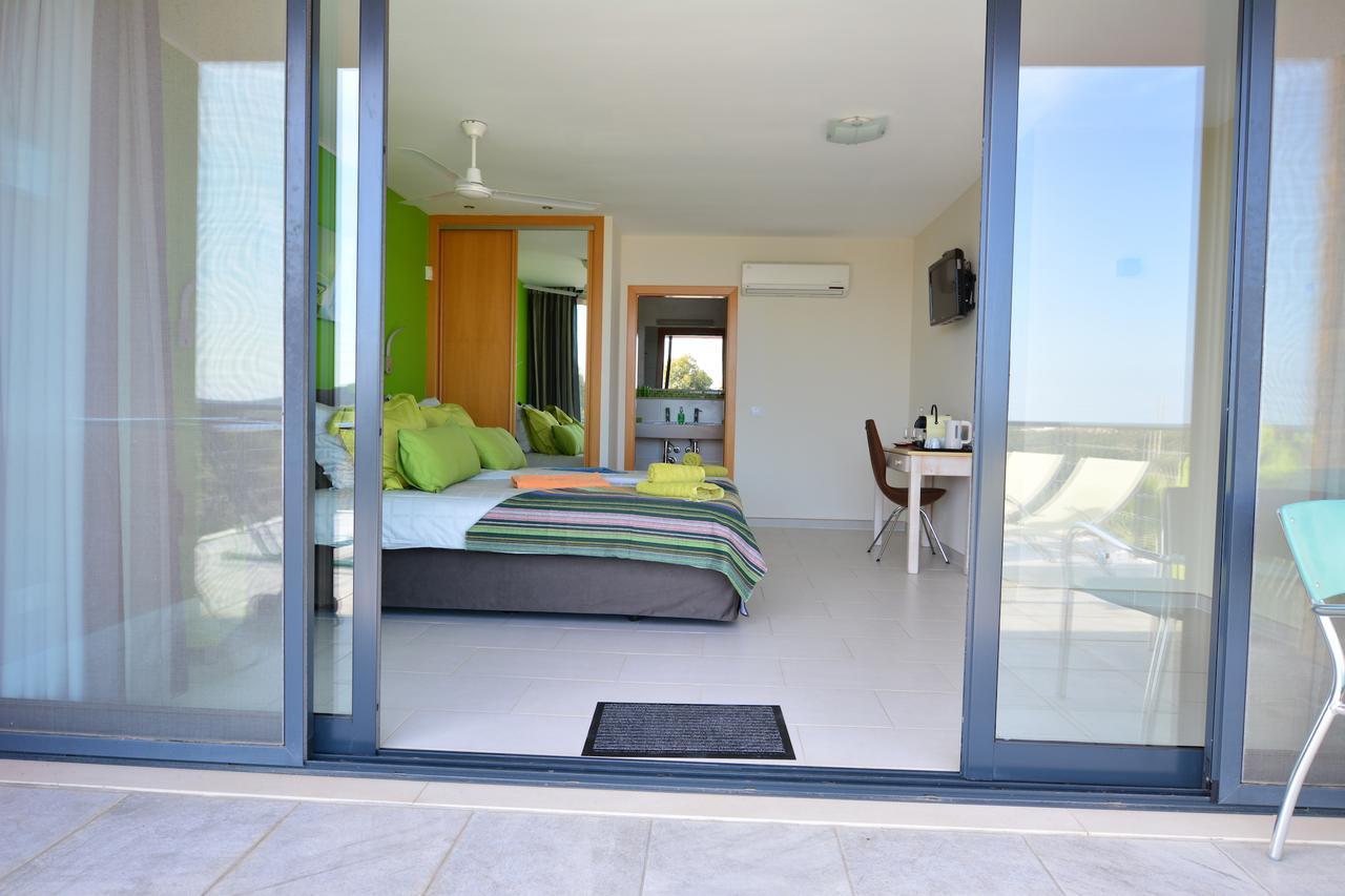 Bed And Breakfast Cas Al Cubo 塔维拉 外观 照片